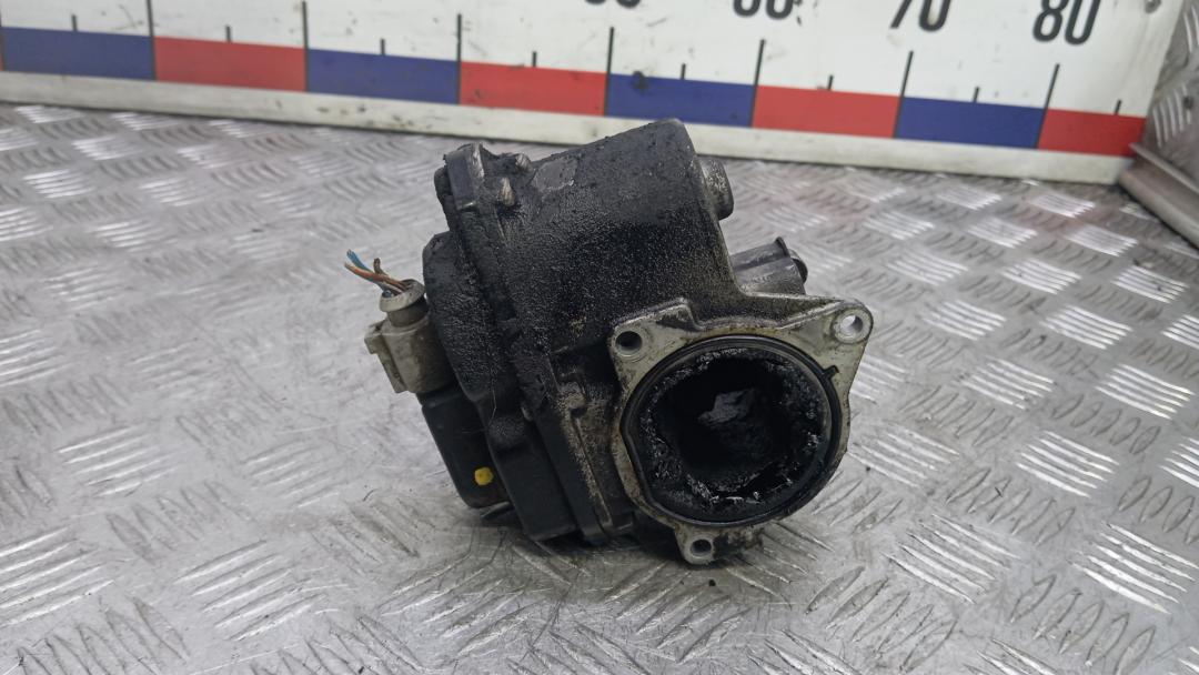 клапан EGR Volkswagen Passat B6 2010, 2.0 л., TDi, дизель, МКПП, седан, 03L131501G - фото №1