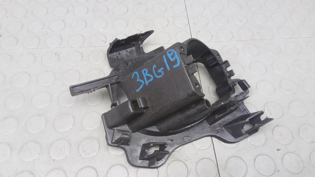 крепление бампера Renault Kadjar 1 поколение 2015, 1.5 л., дизель, МКПП, внедорожник 5 дв. - фото №1