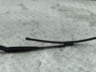 Щеткодержатель (поводок стеклоочистителя) передний Volkswagen Golf 6 поколение 2011, 1.6 л., дизель, МКПП, белый, хетчбэк 5 дв.