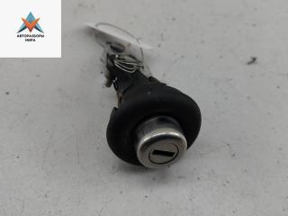 кнопка открытия багажника Dacia (Renault) Sandero I 2011, 1.5 л., дизель, МКПП, белый, хетчбэк 5 дв.