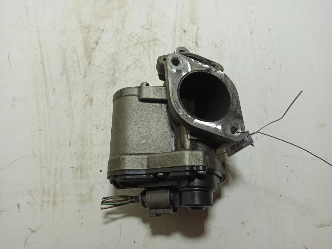 клапан EGR Renault Megane 2 поколение 2005, 1.9 л., дизель, МКПП, серый, универсал, A2053025930 - фото №1