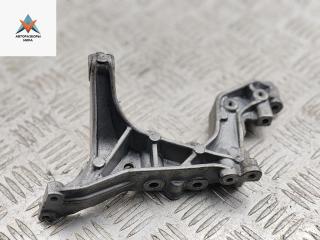 кронштейн (крепление) Mercedes-Benz C-Класс W204/S204 2010, 1.8 л., бензин, МКПП, серый, универсал, 2711410840