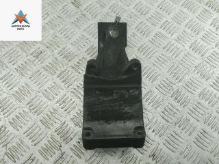 кронштейн двигателя Mercedes-Benz M-Class ML W163 2001, 2.7 л., дизель, АКПП, серый, внедорожник 5 дв., 6122230204