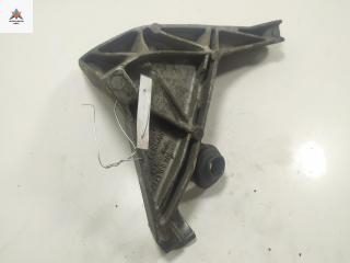 кронштейн двигателя Audi 100 С3 1987, 1.8 л., бензин, МКПП, красный, седан, 443199308