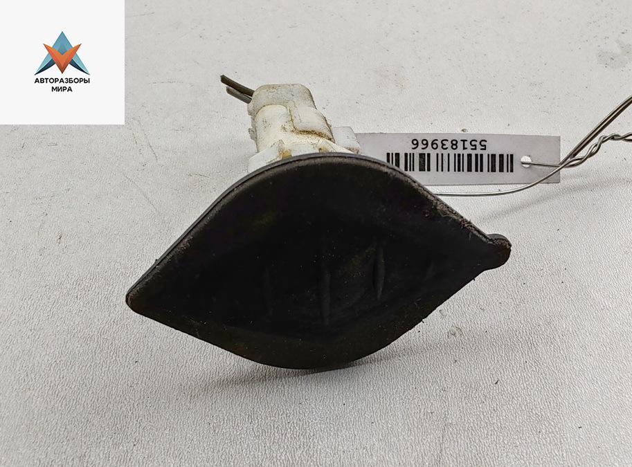 кнопка открытия багажника Renault Scenic 2 поколение 2003, 2.0 л., бензин, АКПП, серый, минивэн - фото №1