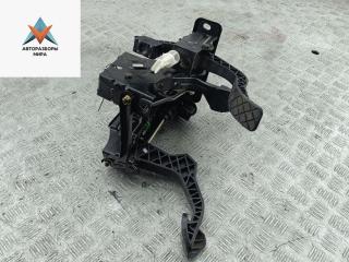 узел педальный (блок педалей) Volkswagen Golf 4 поколение 1998, 1.6 л., бензин, МКПП, серый, хетчбэк 5 дв.