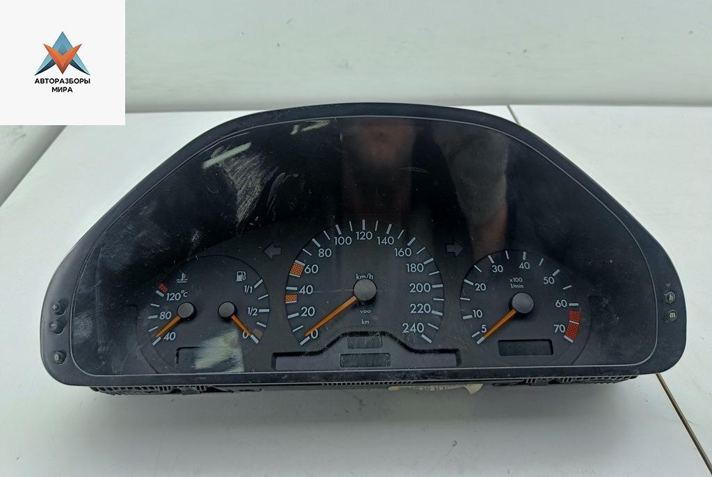 приборная панель Mercedes-Benz C-Класс W202/S202 1996, 2.0 л., бензин, АКПП, синий, универсал, 2025409347 - фото №1