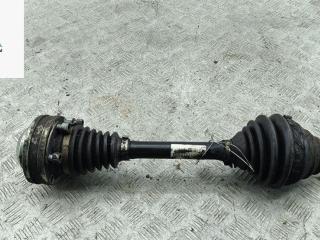 полуось передняя левая (приводной вал, ШРУС) Volkswagen Passat B6 2008, 2.0 л., дизель, МКПП, коричневый, универсал
