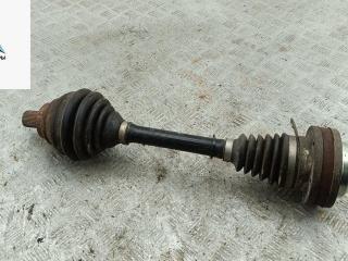 полуось передняя левая (приводной вал, ШРУС) Volkswagen Passat B6 2008, 2.0 л., дизель, МКПП, синий, универсал