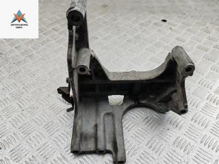 кронштейн двигателя Renault Koleos 1 поколение 2008, 2.5 л., бензин, МКПП, серый, внедорожник 5 дв.