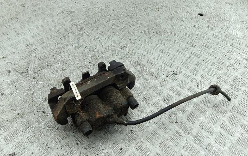 суппорт передний правый BMW X5 E53 2002, 4.6 л., бензин, АКПП, чёрный, внедорожник 5 дв., 6757054