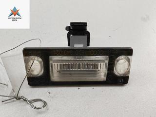 подсветка номера Audi A4 B5 [рестайлинг] 1998, 1.6 л., бензин, МКПП, чёрный, седан, 8D0943021