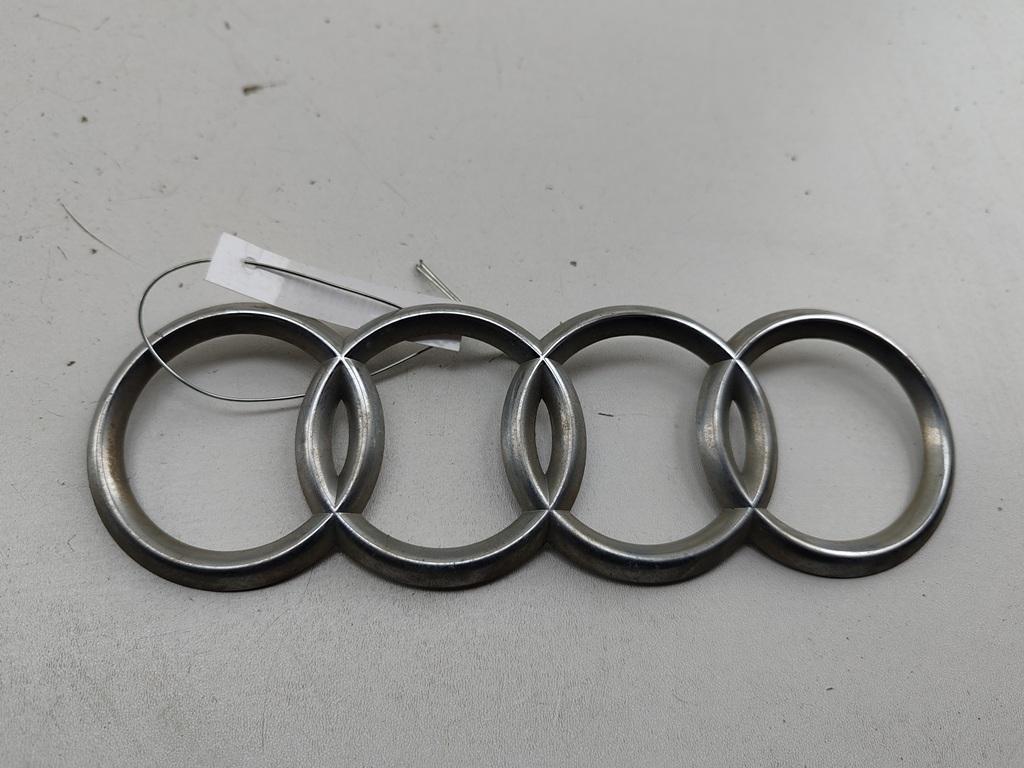 эмблема Audi A4 B5 1998, 1.6 л., бензин, МКПП, чёрный, седан
