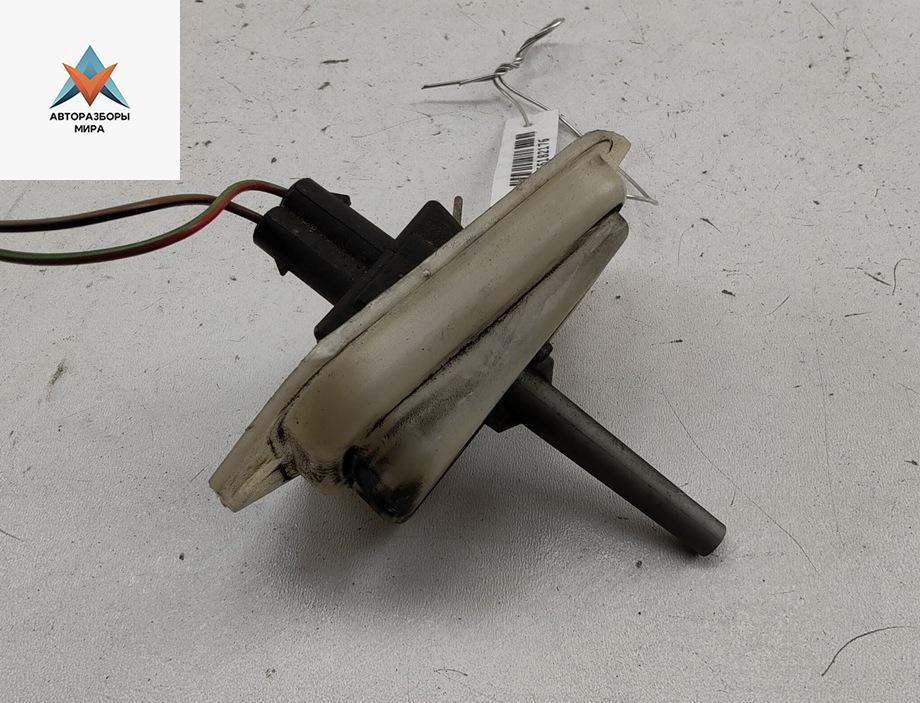 датчик температуры Audi A6 4A/C4 1996, 2.5 л., дизель, МКПП, красный, универсал, 3A0820539 - фото №1