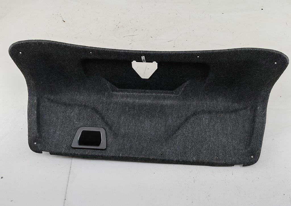 обшивка крышки багажника Audi A4 B5 1997, 1.6 л., бензин, МКПП, красный, седан, 8D5867975D