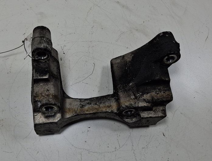 кронштейн (крепление) Ford Focus I 2002, 1.8 л., дизель, МКПП, серый, универсал, XS4Q6030BC