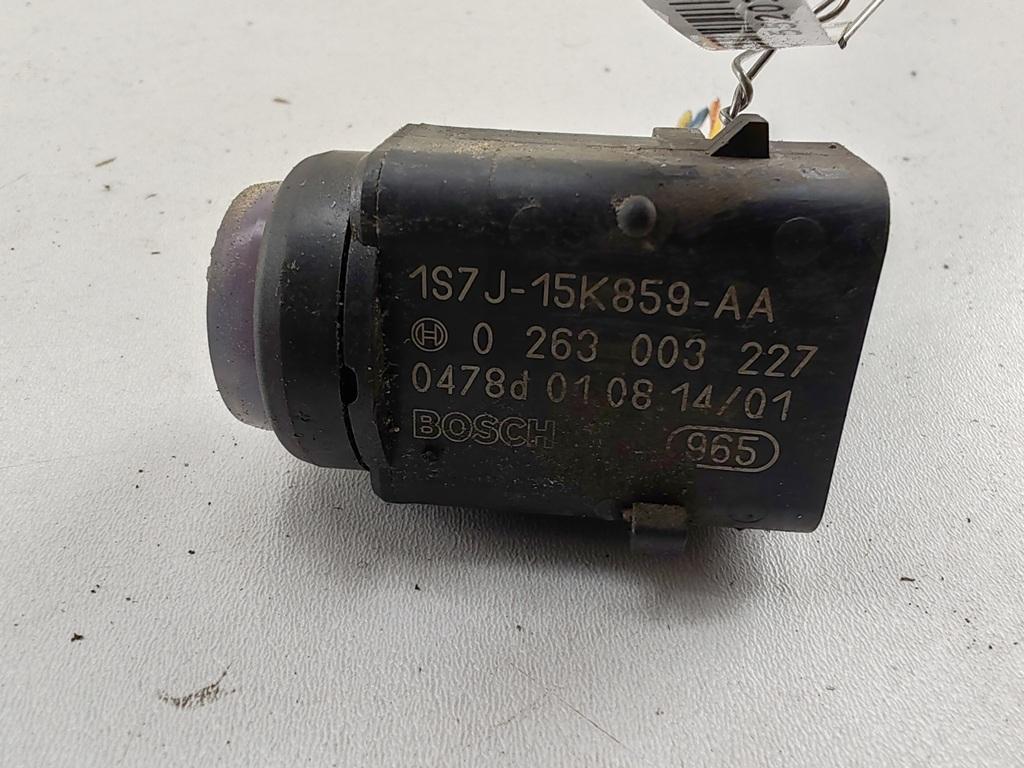 датчик парктроника Ford Mondeo 3 поколение 2001, 2.0 л., бензин, МКПП, красный, хетчбэк 5 дв., 1S7J15K859AA, 0263003227 - фото №1