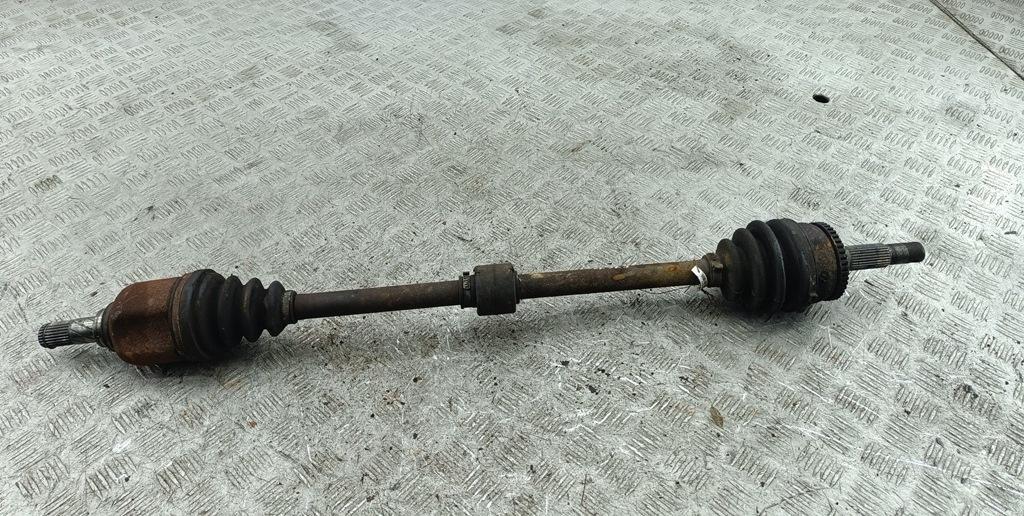 полуось передняя правая (приводной вал, ШРУС) Nissan Primera P11 2000, 1.8 л., бензин, МКПП, серый, универсал