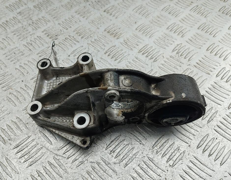 кронштейн (крепление) Peugeot 307 1 поколение 2003, 1.6 л., бензин, МКПП, серый, хетчбэк 3 дв. - фото №1