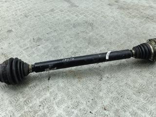 полуось передняя правая (приводной вал, ШРУС) Volkswagen Passat B6 2008, 2.0 л., дизель, МКПП, коричневый, универсал