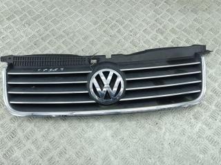 решетка радиатора Volkswagen Passat B5 [рестайлинг] 2004, синий, седан