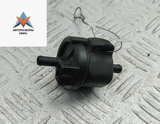 клапан вентиляции топливного бака Audi A6 4B/C5 1998, 2.4 л., бензин, МКПП, зелёный, седан, 058133459 - фото №1