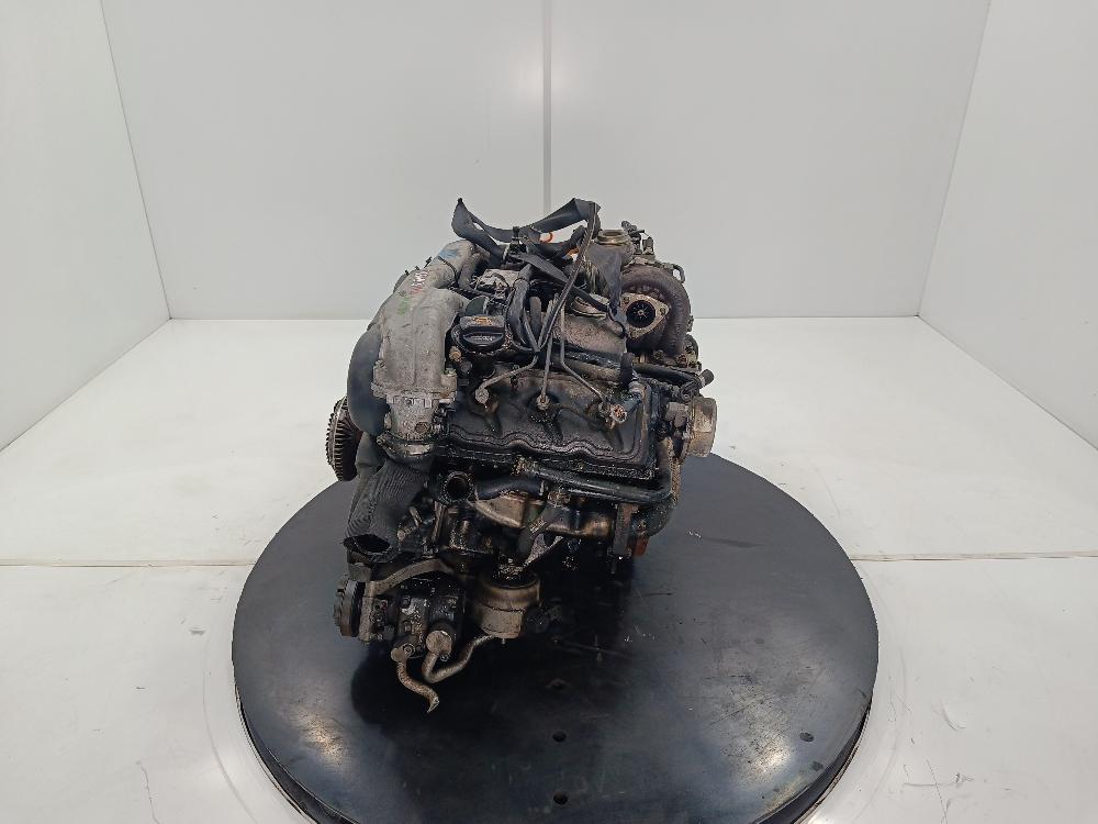 двигатель Audi A4 B6 2003, цвет, BFC - фото №1