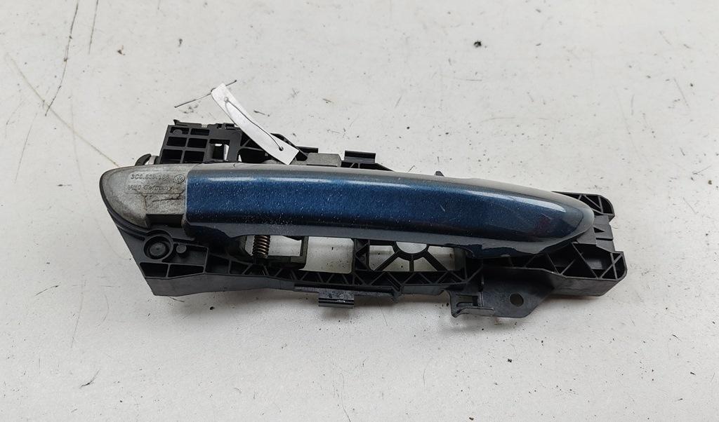 ручка наружная задняя правая Volkswagen Passat B6 2006, 2.0 л., дизель, МКПП, серый, универсал, 3C0837886G
