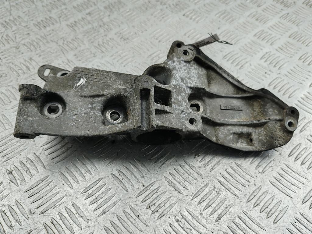 кронштейн генератора Renault Scenic 2 поколение 2004, 1.6 л., бензин, АКПП, синий, минивэн, 8200327134 - фото №1