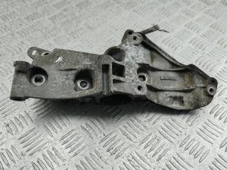 кронштейн генератора Renault Scenic 2 поколение 2004, 1.6 л., бензин, АКПП, синий, минивэн, 8200327134