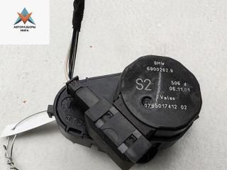 моторчик заслонки печки BMW X5 E53 2002, 4.6 л., бензин, АКПП, чёрный, внедорожник 5 дв., 6900262