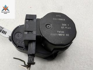 моторчик заслонки печки BMW X5 E53 2002, 4.6 л., бензин, АКПП, чёрный, внедорожник 5 дв., 6902698