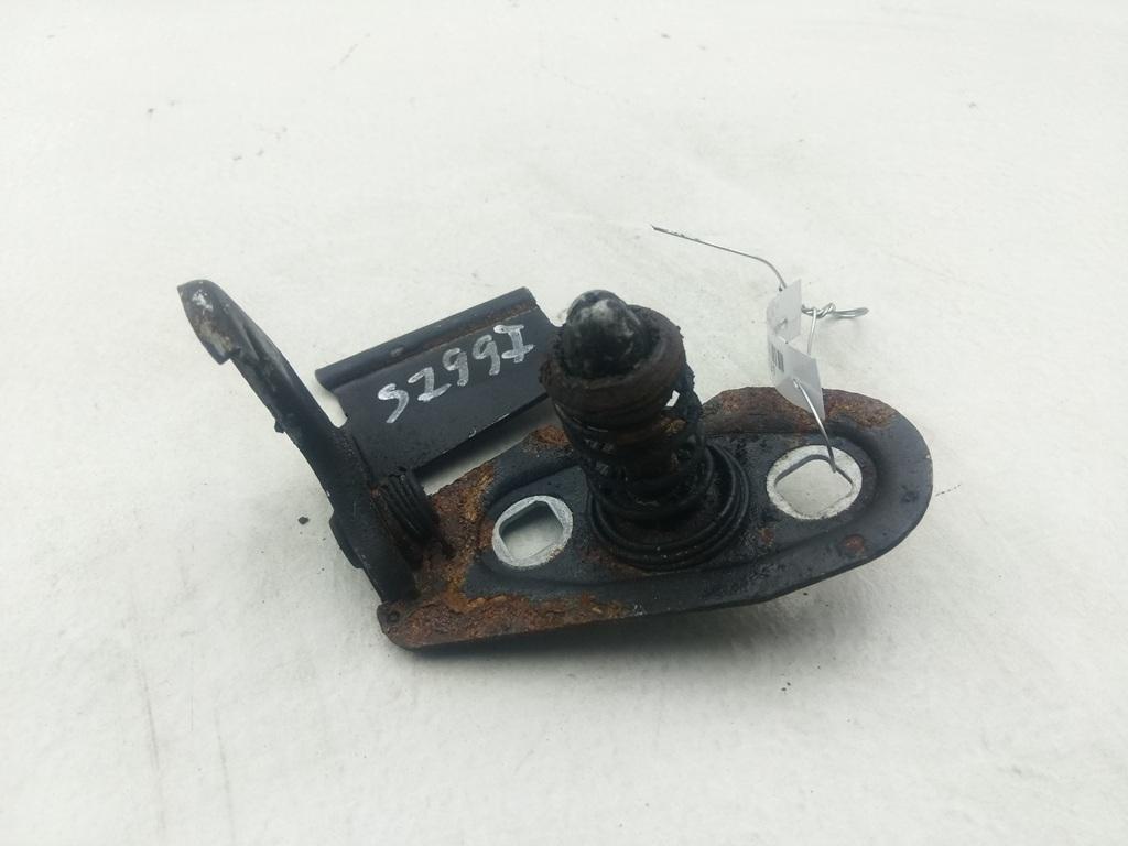 замок капота BMW 3 E36 1997, 1.6 л., бензин, МКПП, чёрный, универсал, 8130865