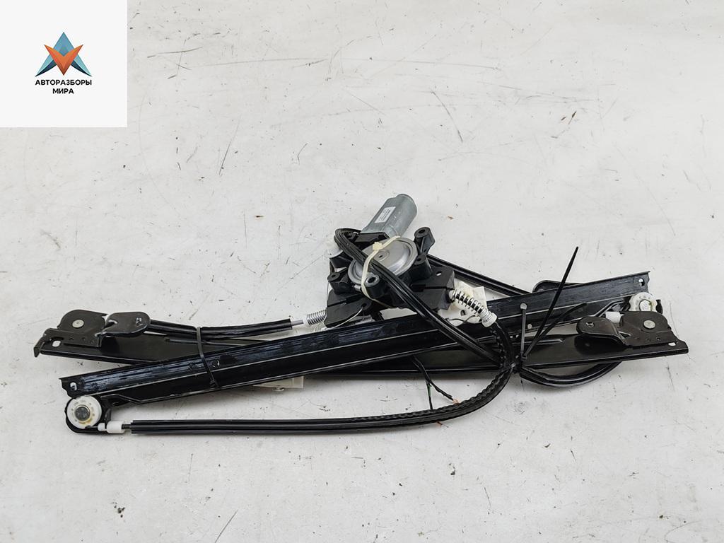 стеклоподъемник электрический передний левый Chrysler Voyager 3 поколение 1998, 2.0 л., бензин, МКПП, синий, минивэн - фото №1