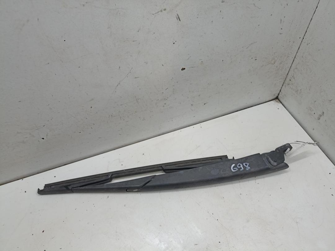Щеткодержатель (поводок стеклоочистителя) задний Opel Astra H 2006, 1.9 л., дизель, МКПП, серый, универсал