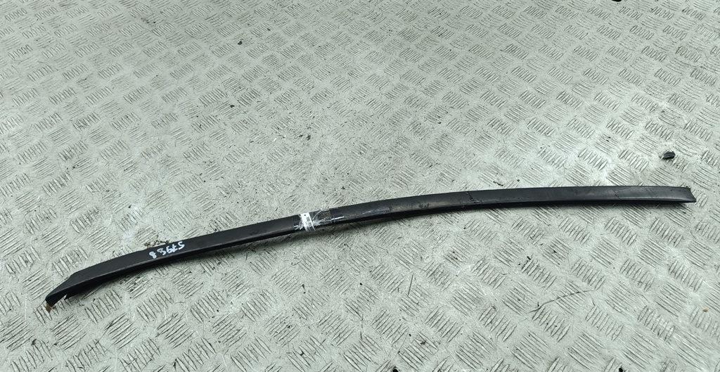молдинг лобового стекла Audi Q7 4L 2011, 3.0 л., бензин, АКПП, чёрный, внедорожник 5 дв., 4L0854328