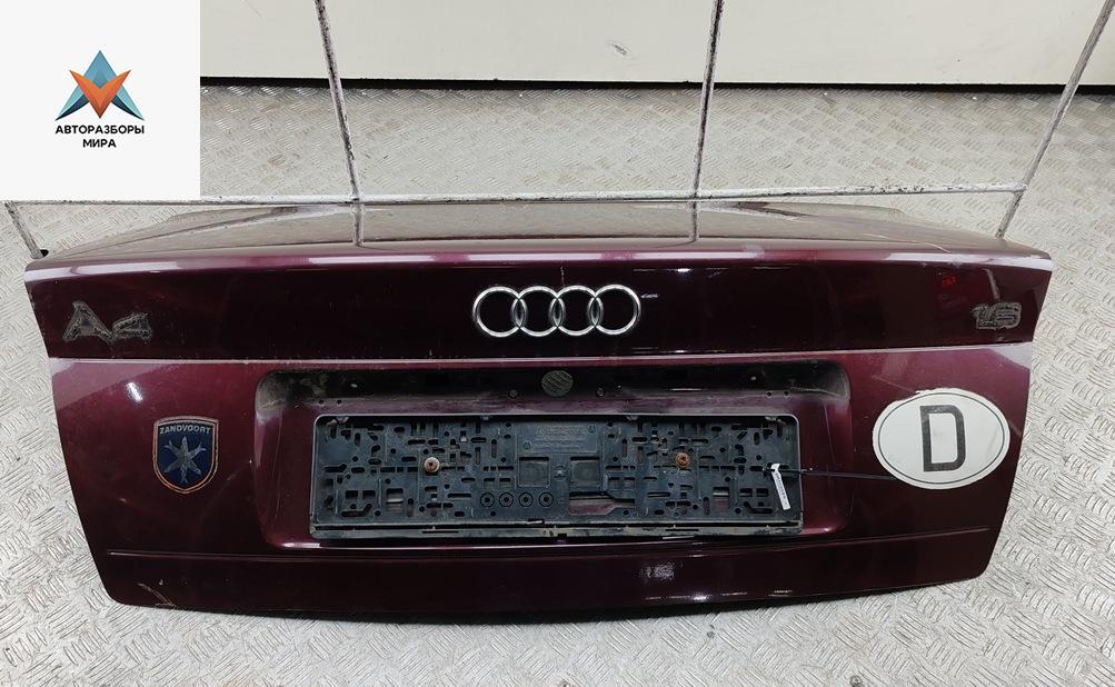 крышка багажника Audi A4 B5 1997, красный, седан - фото №1
