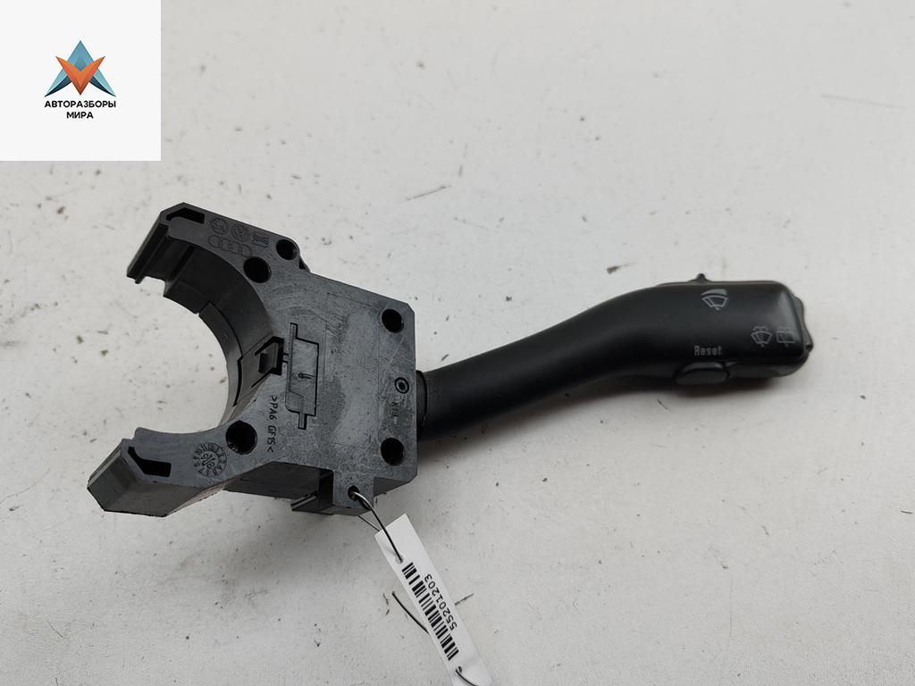 переключатель дворников Volkswagen Golf 4 поколение 1998, 1.6 л., бензин, АКПП, серый, хетчбэк 3 дв. - фото №1