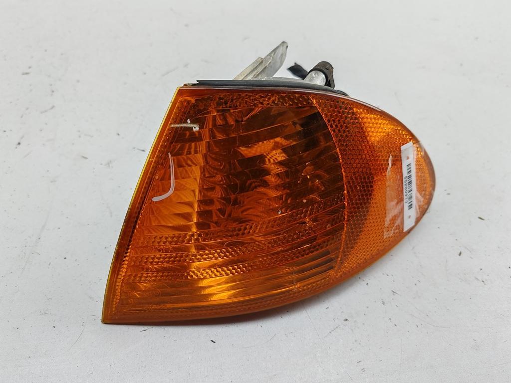 Поворотник (указатель поворота) левый BMW 3 серия E46 1999, 2.0 л., дизель, МКПП, зелёный, универсал, 6902765 - фото №1