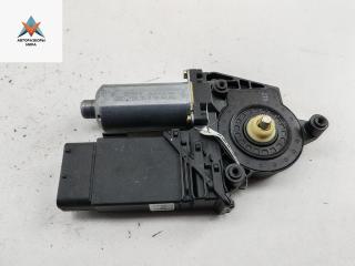 моторчик стеклоподъемника передний правый Volkswagen Passat B5 1999, 1.9 л., дизель, МКПП, серый, универсал, 101434203