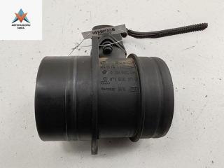 Расходомер (измеритель потока воздуха) Volkswagen Passat B6 2006, 2.0 л., дизель, МКПП, чёрный, универсал, 0281002461