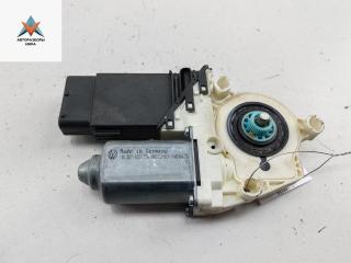 моторчик стеклоподъемника передний левый SEAT Leon 2 поколение 2006, 1.6 л., МКПП, хетчбэк 5 дв., 105402301