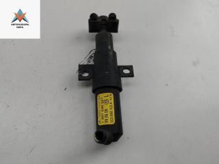 форсунка омывателя фары Volkswagen Passat B6 2006, 2.0 л., дизель, МКПП, чёрный, универсал, 3C0955103A