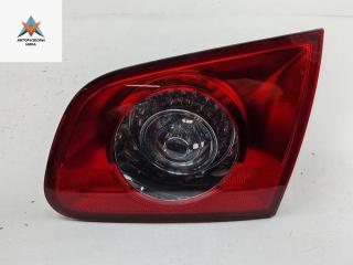 фонарь крышки багажника правый Volkswagen Passat B6 2008, 2.0 л., дизель, МКПП, чёрный, универсал, 3C9945094