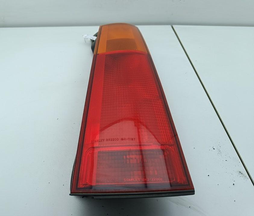 фонарь задний правый Honda CR-V 2001, 2.0 л., бензин, МКПП, чёрный, внедорожник 5 дв., 043-2200R