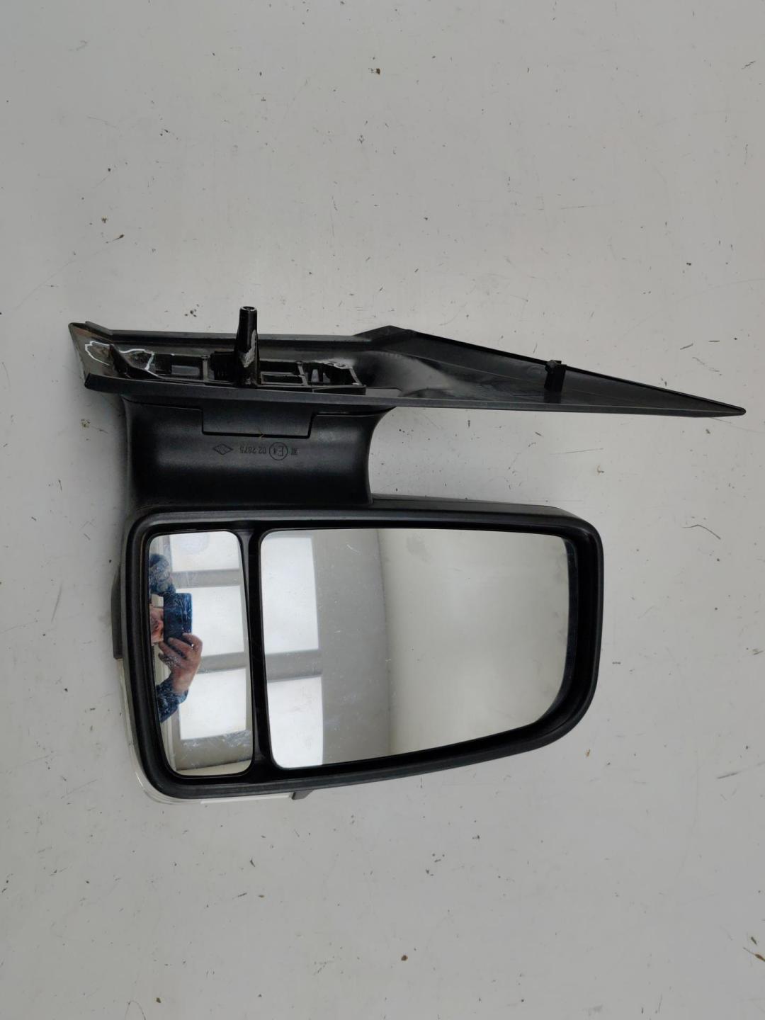 зеркало правое Volkswagen Crafter 2006, 2.5 л., дизель, МКПП, белый, микроавтобус