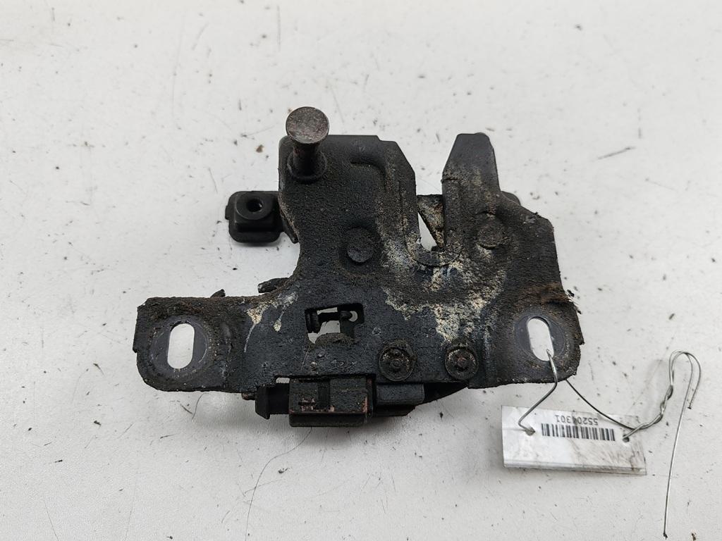 замок капота Audi A6 C5 2003, 2.5 л., дизель, МКПП, серый, универсал