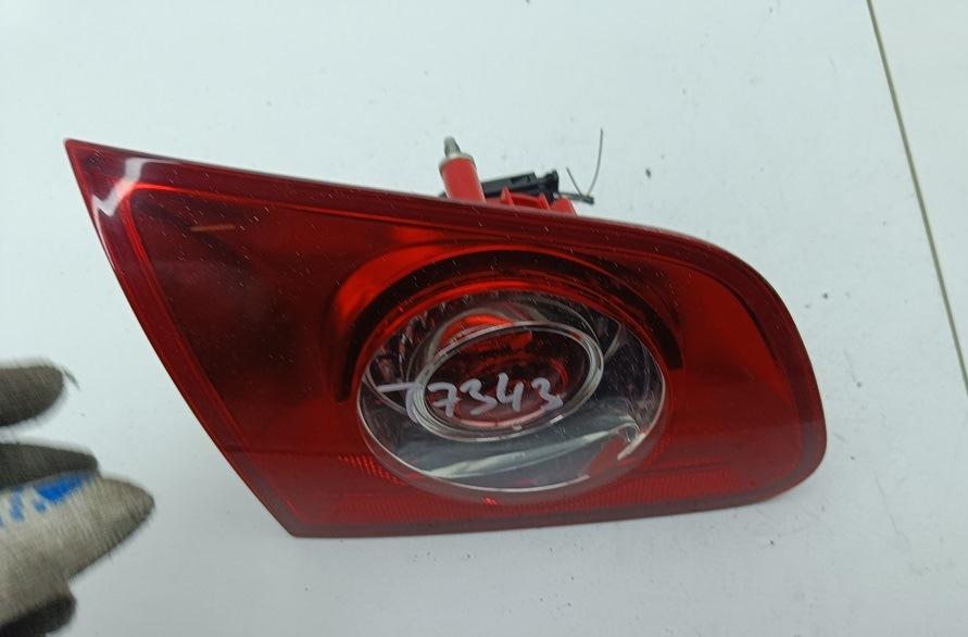 фонарь крышки багажника левый Volkswagen Passat B6 2006, 2.0 л., дизель, МКПП, серый, универсал, 3C9945093