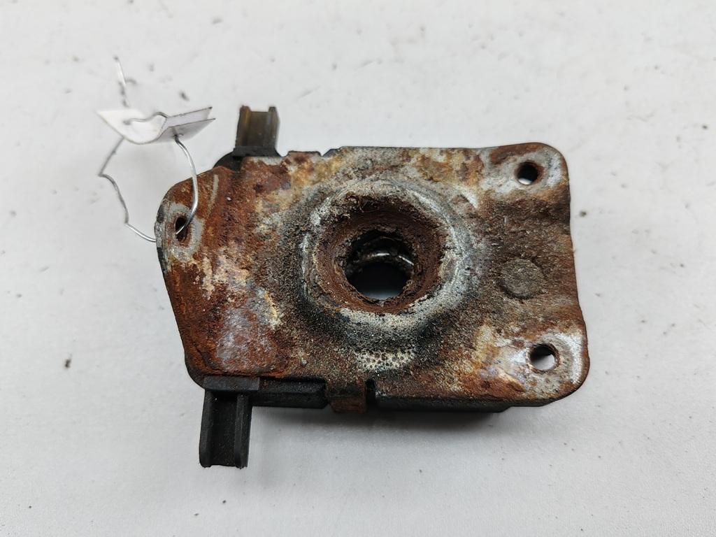 замок капота BMW 3 E46 2002, 2.0 л., бензин, МКПП, серый, универсал, 8203859