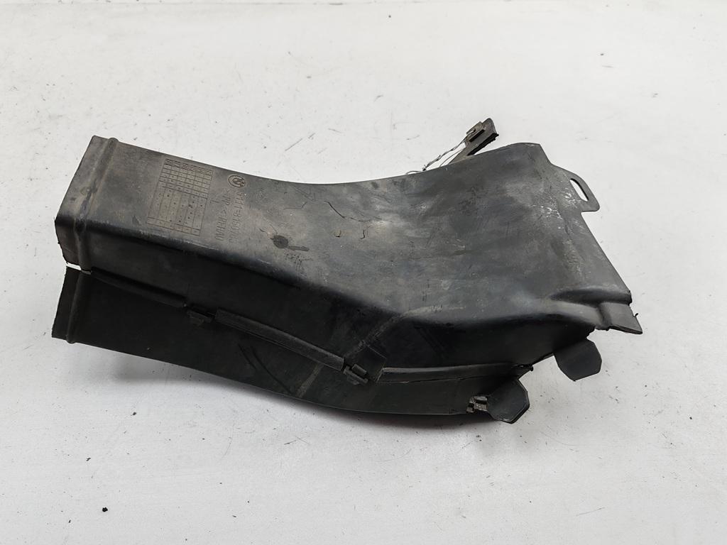 воздуховод BMW 7 E38 1999, 2.8 л., бензин, АКПП, чёрный, седан, 8150763